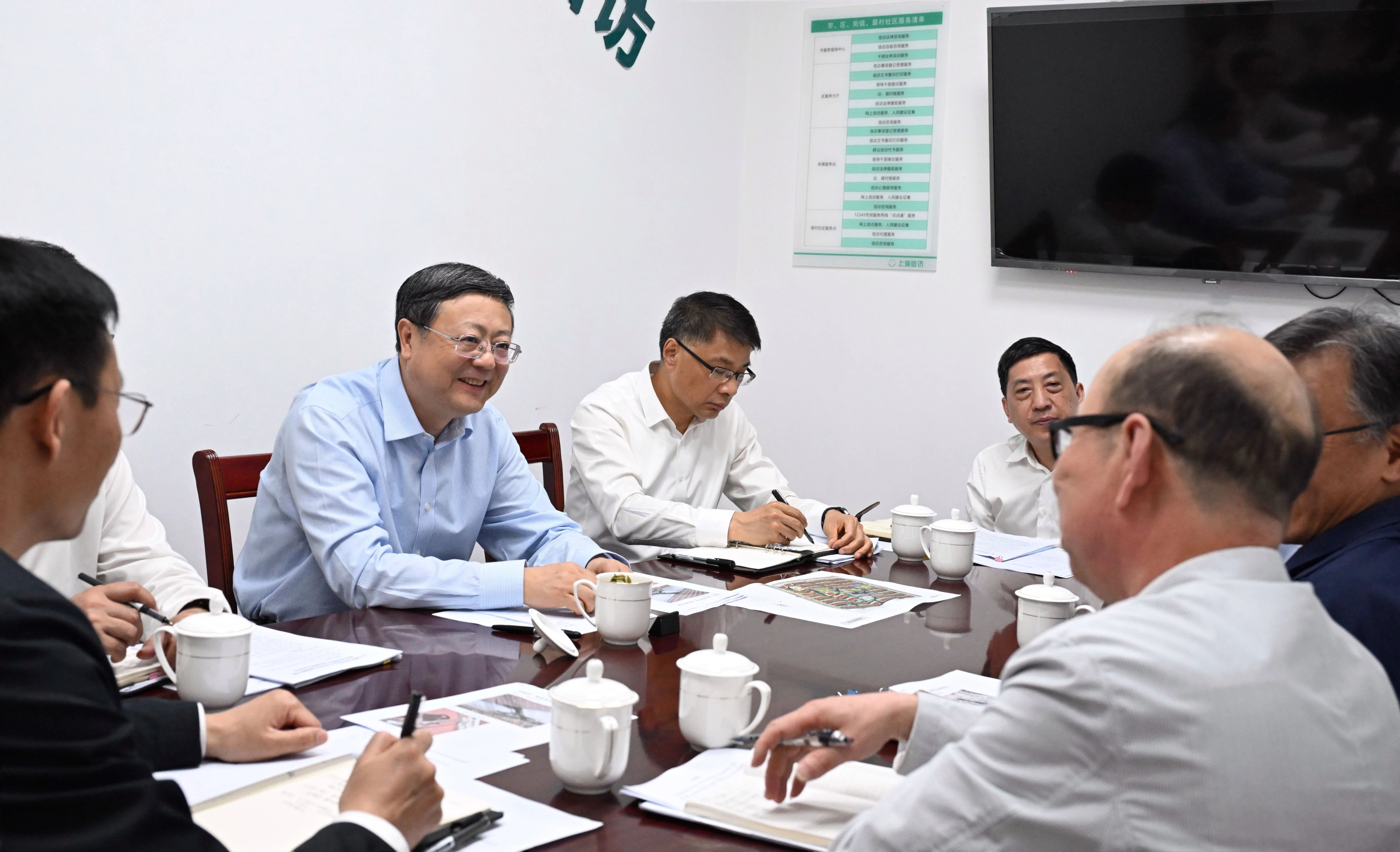 为民解忧、马上就办！结合学习教育，陈吉宁以“四不两直”方式调研社区治理 