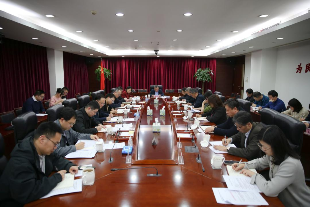 市信访办召开党组（扩大）会议 部署开展深入贯彻中央八项规定精神学习教育 